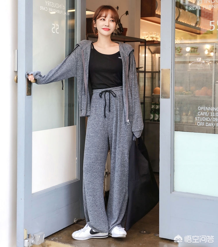 女士运动服装,平时喜欢运动休闲风,有哪些穿搭图片可以参考吗?
