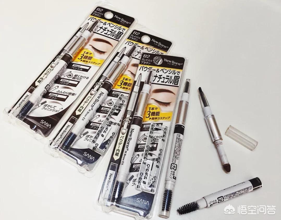 化妆道具技巧图片女士
