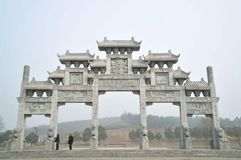 河南南阳的卧龙岗，真的是诸葛亮的故居吗？