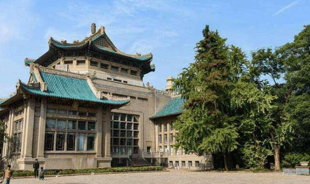 为什么当初同济医科大学是被华中理工大学合并而不是武汉大学？-图1
