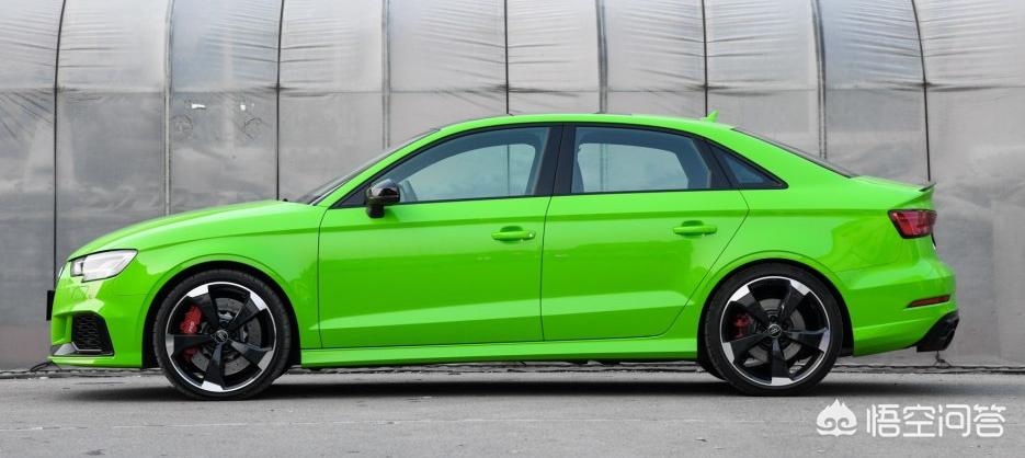 奔驰A45 AMG
