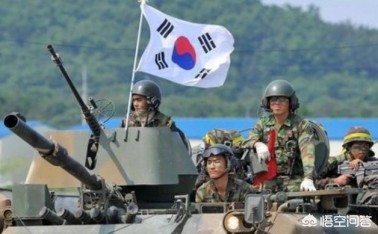 求一部韩国电影，只记得有个场景是部队在一栋楼里，击穿楼板跳下去，各种爆头，对面都是拿斧头的？：韩部队发生爆炸事故