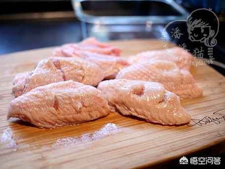 草香(不远处,蛙声还在叫,田野里的草香弥散着,夜风徐徐。?) 草香(不远处,蛙声还在叫,田野里的草香弥散着,夜风徐徐。?)