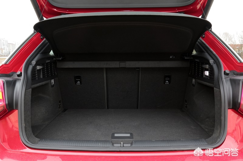 1946年首台数字计算机采用了什么概念？：首台