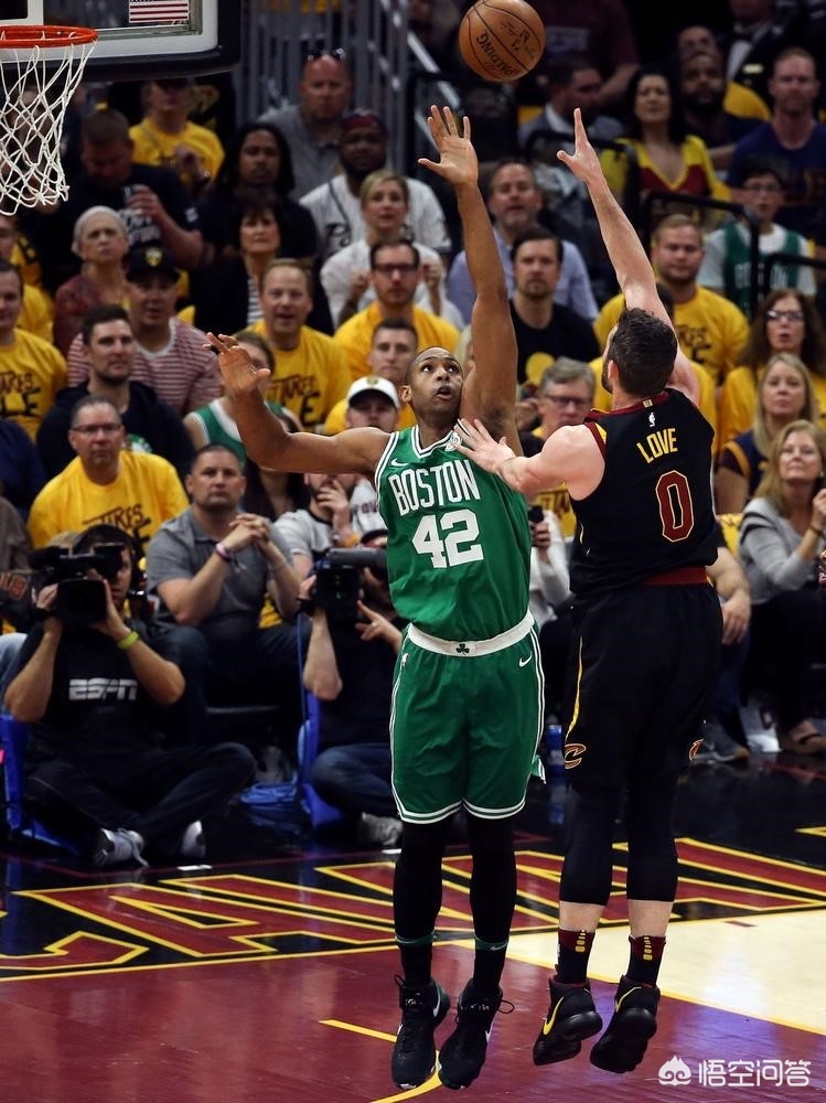 东决第三场,骑士116-86大胜凯尔特人30分,是改变了什么策略? 东决第三场,骑士116-86大胜凯尔特人30分,是改变了什么策略?