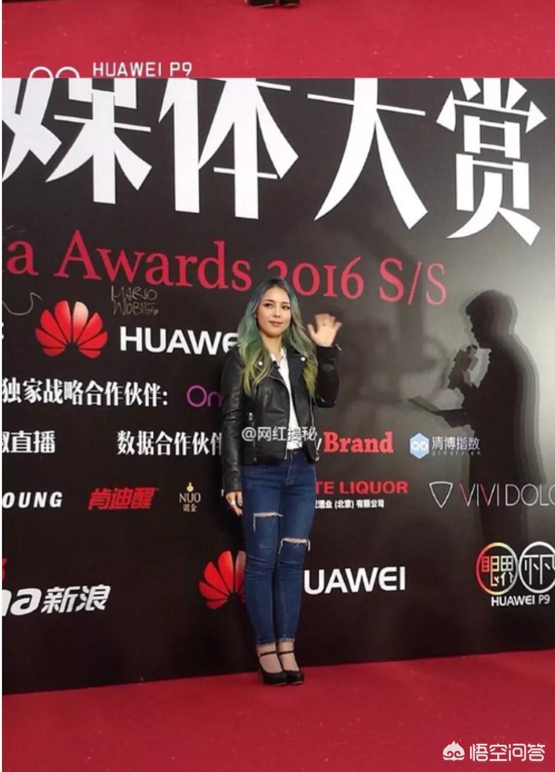 化妆穿搭技巧女生
