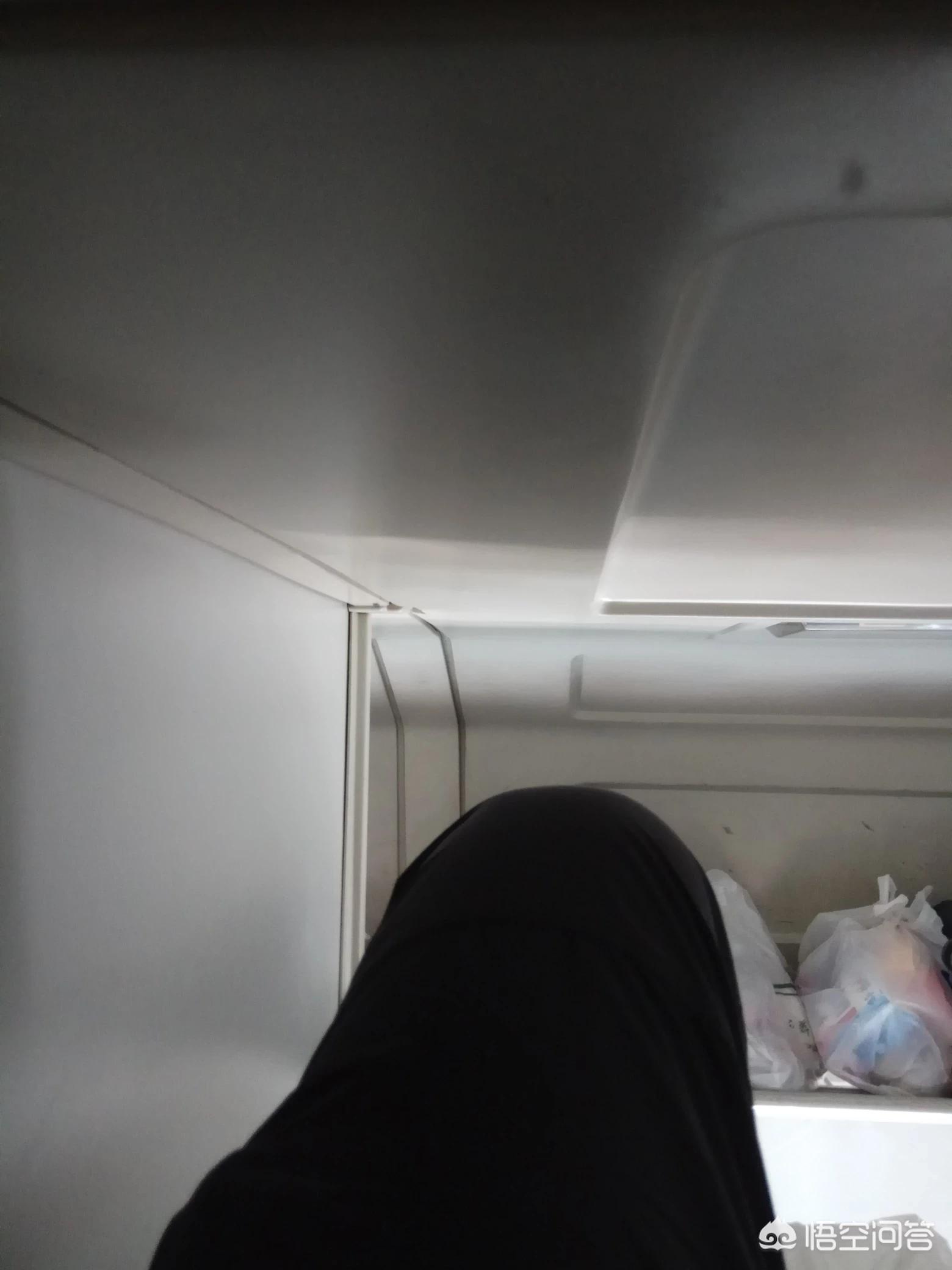 [列车上铺跌落砸伤人]谁能告诉我火车上铺最多能承受多少？