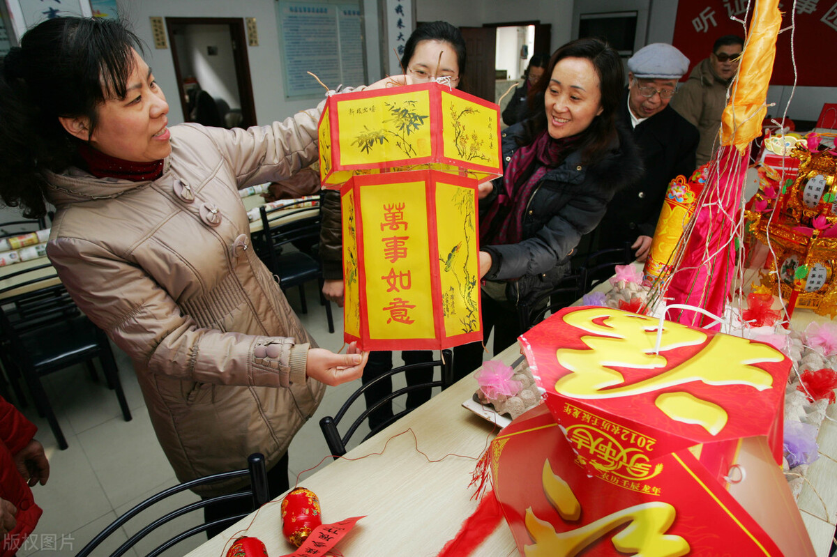 怎么跟（如何才能和邻居搞好邻里关系，和睦相处？）