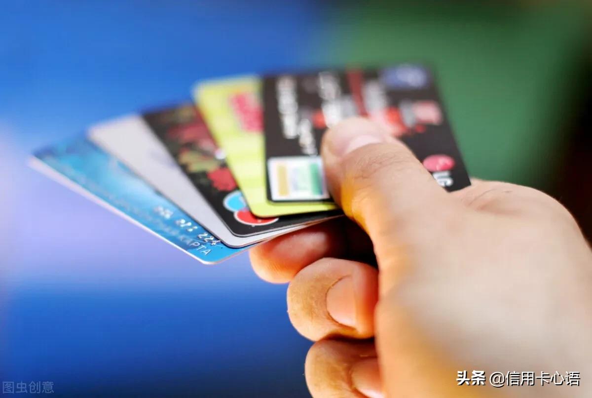 街边推销办信用卡的是骗子吗？