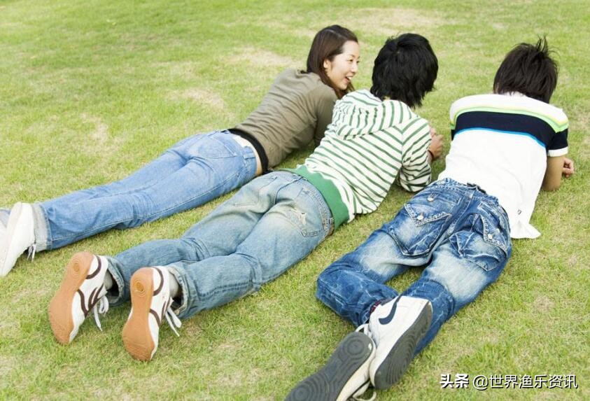 卖望远镜暗示可偷窥（望远镜偷看对面楼犯法吗？）