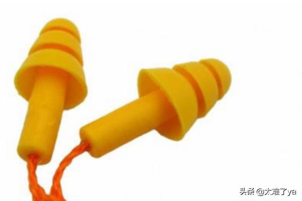 耳机脏了怎么清理（耳机脏了怎么清洗？）