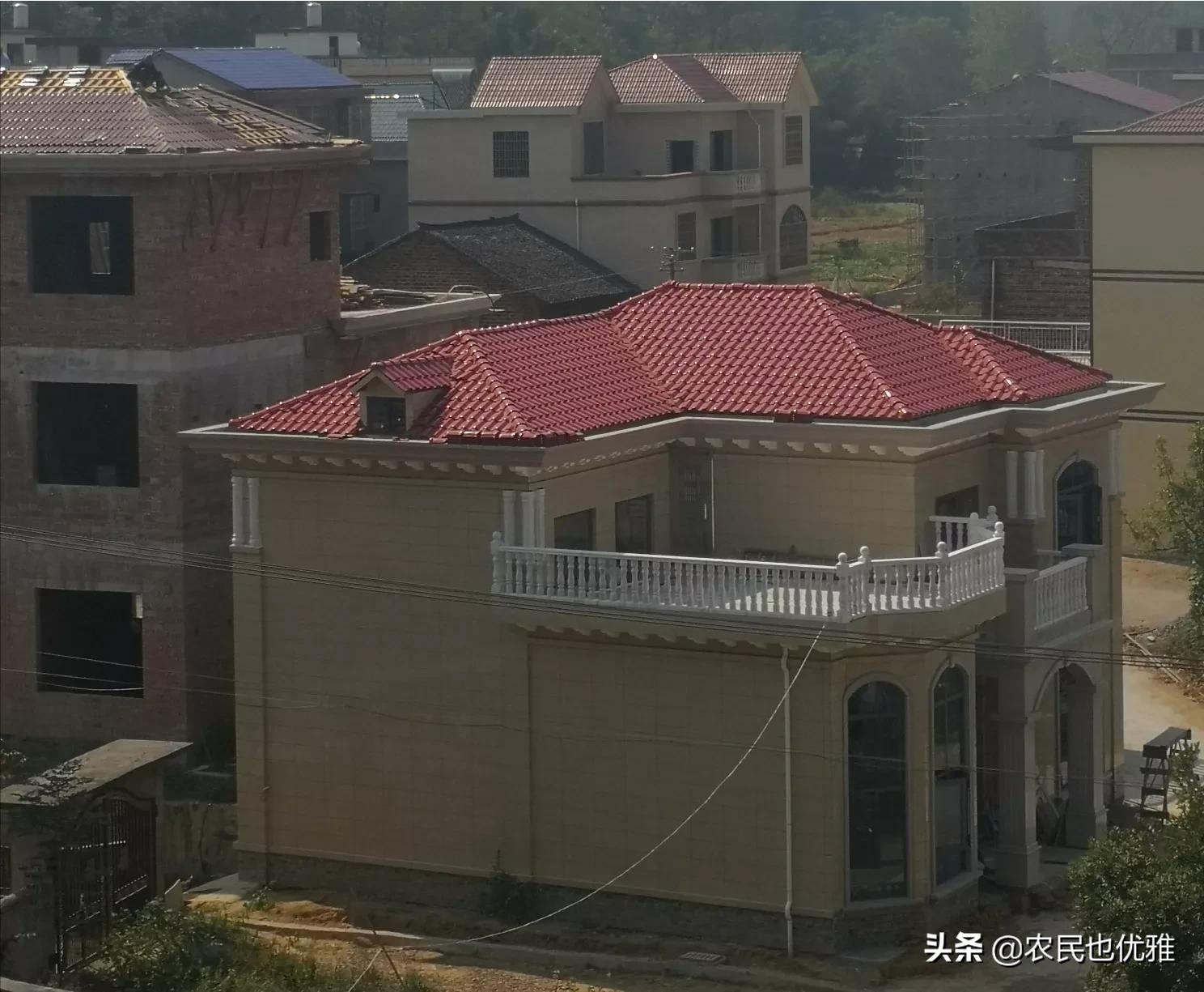 自建房用蓝色琉璃瓦做平房翻檐效果如何？