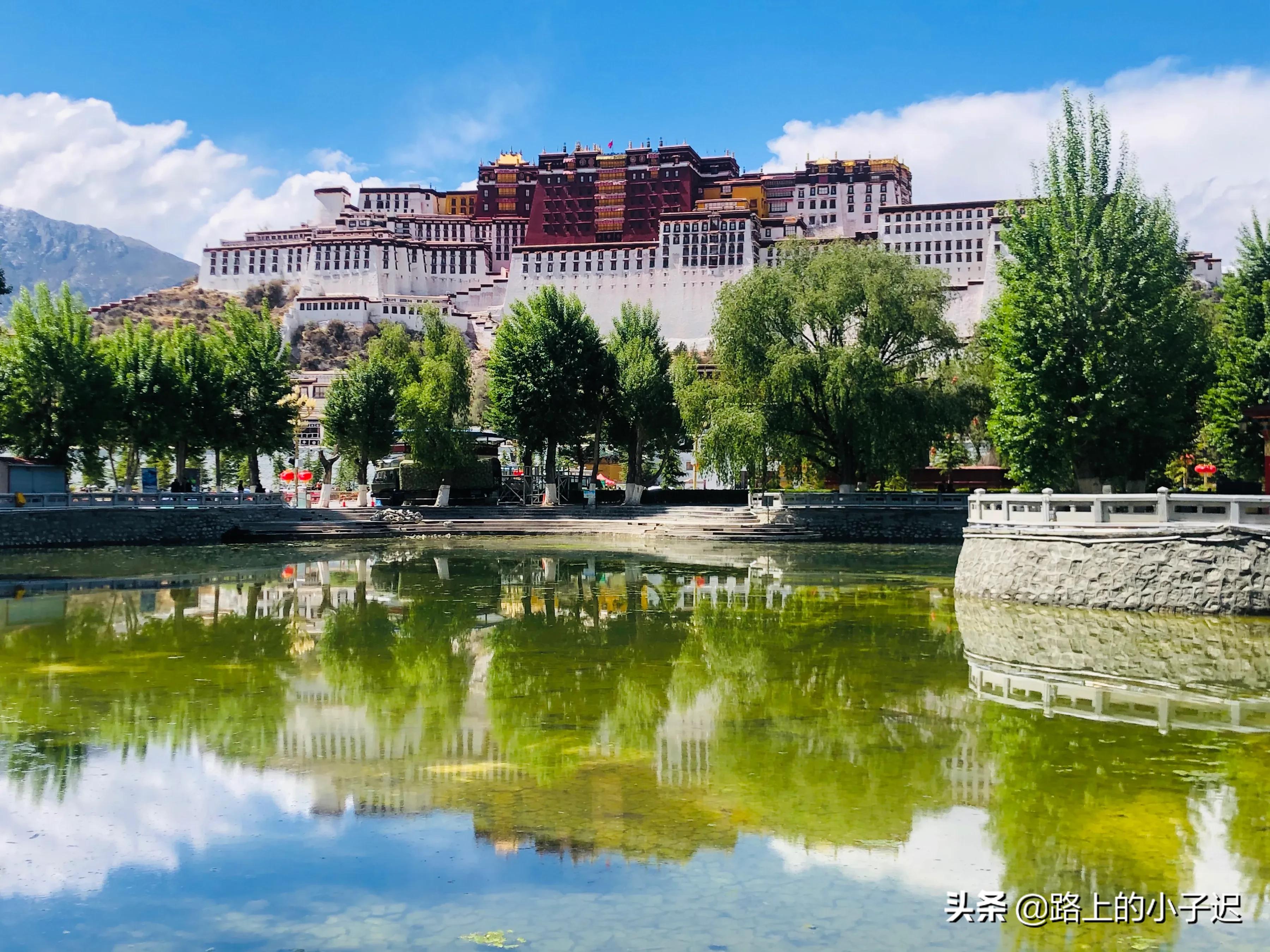 宝马2系旅行