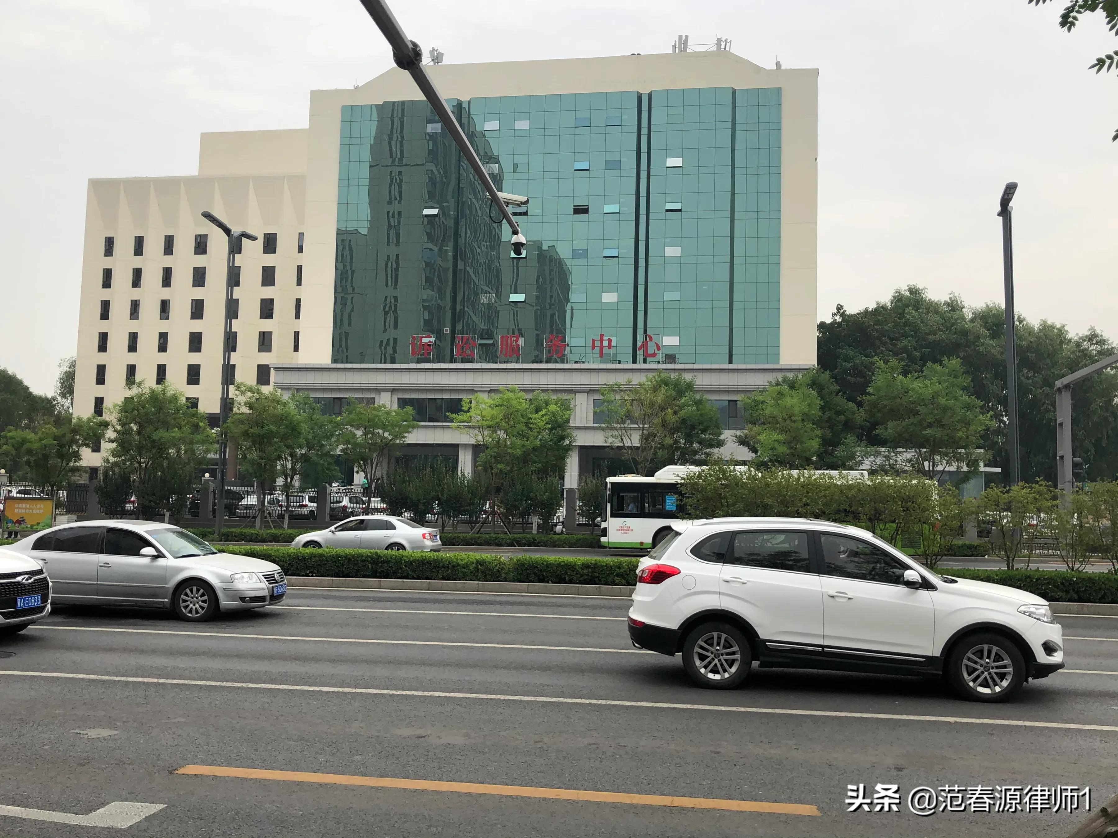 有居住证能在当地法院起诉吗? 有居住证能在当地法院起诉吗?