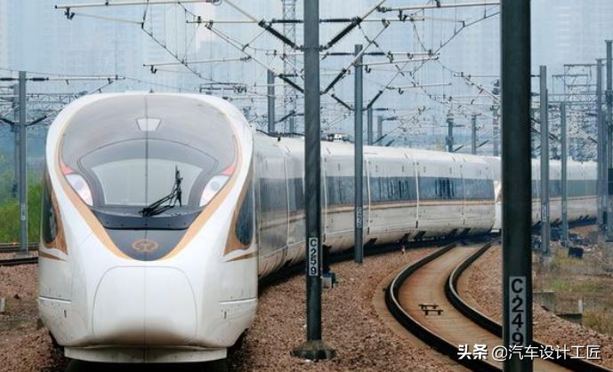 每天坐高铁去上班（为什么高铁乘务员的上班时间那么长？）