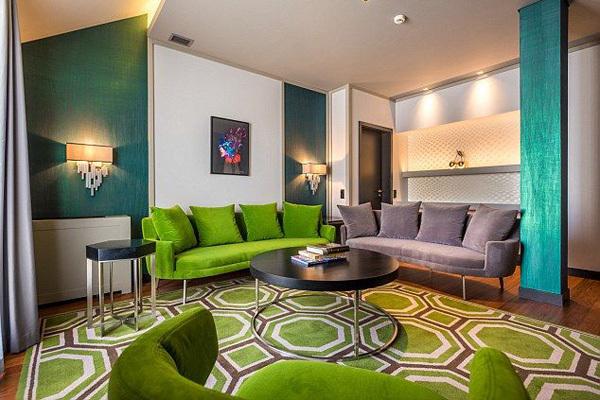 成功睡进明星“家”里去，我有门路！