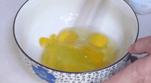 清蒸水蛋，如何绵密嫩滑？