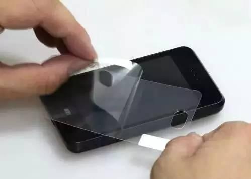 手机到底要不要贴膜？这回终于知道了