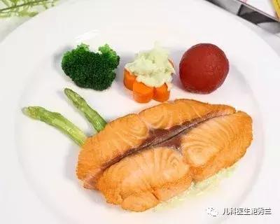 最适合孩子吃的八种鱼 2026年最适合孩子吃的八种鱼三文鱼图片