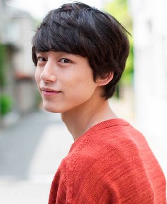 皮卡路、玉米烫、烟花烫等潮男发型你都试过吗?