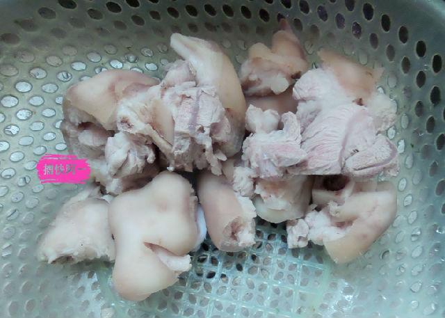 煲猪脚可以放花胶吗 2026年煲猪脚可以放花胶吗百度百科