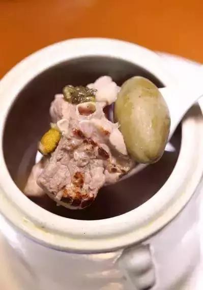 灵芝花胶瘦肉汤的做法与功效 2026年灵芝花胶瘦肉汤的做法与功效窍门 灵芝花胶瘦肉汤的做法与功效 2026年灵芝花胶瘦肉汤的做法与功效窍门