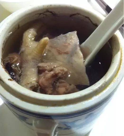 灵芝花胶瘦肉汤的做法与功效 2026年灵芝花胶瘦肉汤的做法与功效窍门