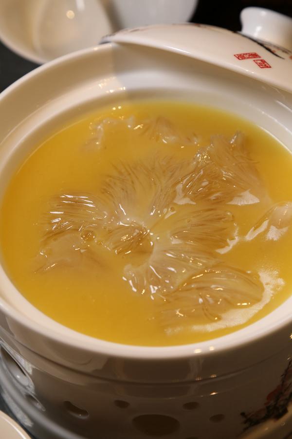 怀孕十六周低血压吃花胶好吗 2026年孕妇血压低可以吃花生吗 怀孕十六周低血压吃花胶好吗 2026年孕妇血压低可以吃花生吗