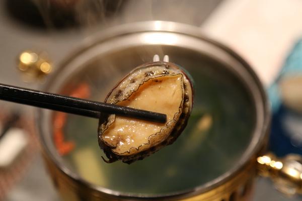 怀孕十六周低血压吃花胶好吗 2026年孕妇血压低可以吃花生吗