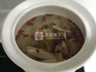 猴头菇花胶汤功效 2026年猴头菇花胶汤功效与禁忌
