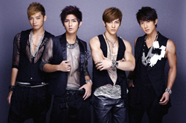 曾经红极一时的男子天团,因传不和解散单飞,首次回应解散缘由