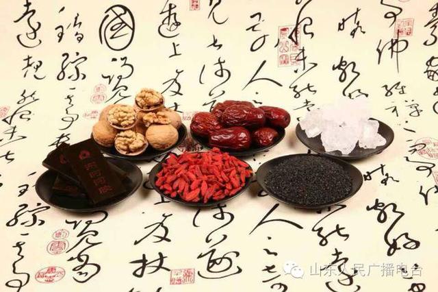 阿胶和花胶海参可以一起炖吗 2026年阿胶炖海参花胶功效与作用