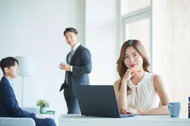 圈子决定人生，你选择和怎样的人交往，你就会成为怎样的人图片