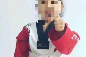 黑龙江4岁女童疑遭后妈虐待已送ICU，医生：孩子被父亲继母送入，已2次入院图片