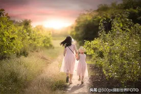 风吹麦浪，姐妹情深，最宝贵的金色童年图片