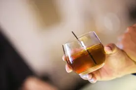 长期饮酒的后遗症有哪些？来看看医生总结的5个健康危害图片