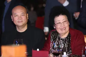 聊一聊迟重瑞陈丽华之夫妻缘夫妻相，及他们相看两不厌的30年情感图片