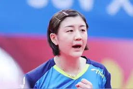 陈梦4-0零封孙颖莎，全锦赛登顶！比赛出现罕见“轮换发球”图片