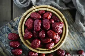 买红枣时，挑“灰枣”还是“和田大枣”？才知道区别这么大图片