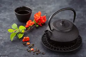 年纪越大越孤单？人到五十才明白，不是喜欢孤独，而是没有安全感图片