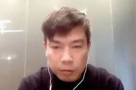 优胜教育创始人哽咽直播，家长评：可以得“最佳奥斯卡”图片