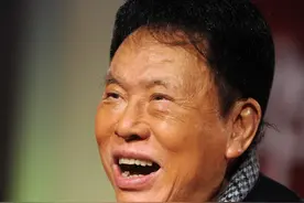 100亿资产，一分钱也不留给子孙，香港富豪余彭年：全部捐出图片