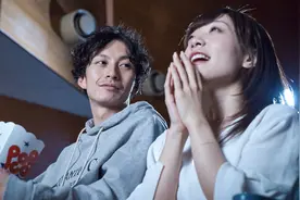 男人见到喜欢的女人，有什么表现？图片