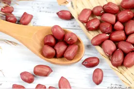 买花生米时，不管是白皮还是红皮，牢记“3不买”，没营养图片