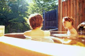 鲁迅周作人失和之谜，鲁迅之子周海婴直言：父亲看到点什么也正常图片