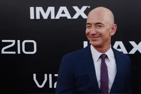 李嘉诚神秘的“三儿子”：40岁，身价超过2000亿，由周凯旋照料图片