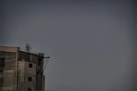 这个在深圳18年的女工：不敢想有一天能留下来图片