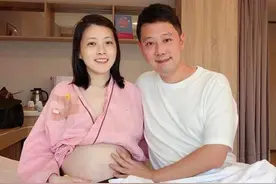 恭喜！台湾著名主持人张琼方早产诞下女婴，长相甜美神似林志玲图片