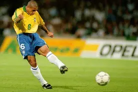 足球射门：职业球员常用的5种射门方式你都会吗？图片