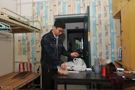 大学新生，开学后宿舍会发生三样变化，影响四年生活，父母需告知图片